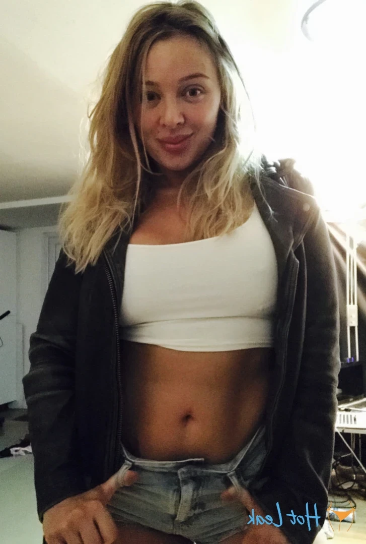 Beth Bennett [ bethundressed ] Onlyfans leaked photo 13341941 on Hotleaks.tv