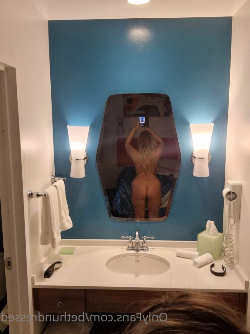 Beth Bennett [ bethundressed ] Onlyfans leaked photo 13677340 on Hotleaks.tv