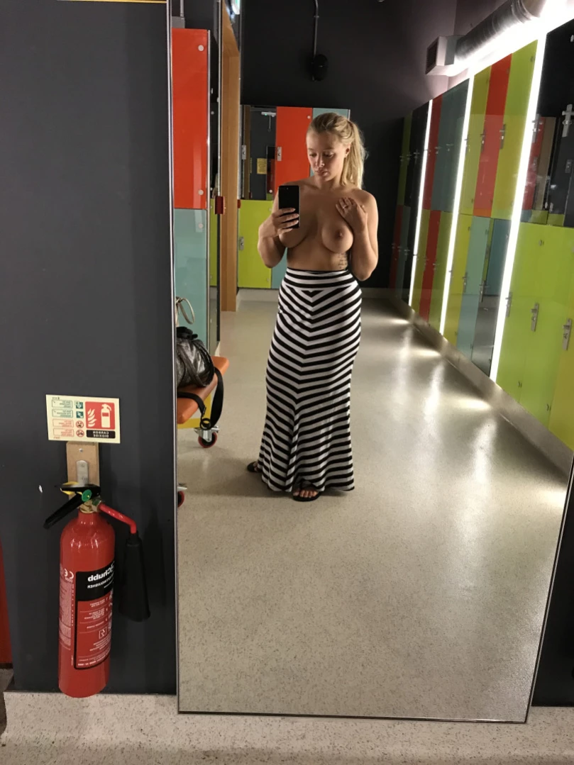 Beth Bennett [ bethundressed ] Onlyfans leaked photo 14918705 on Hotleaks.tv