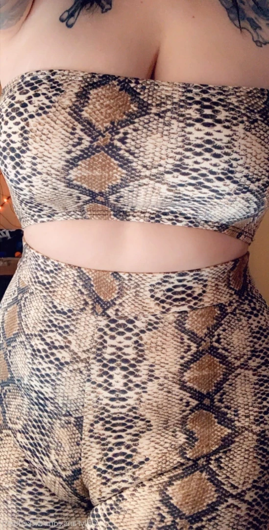 Backdoor Goth 🦇 [ bettyclark ] Onlyfans leaked photo 8813723 on Hotleaks.tv