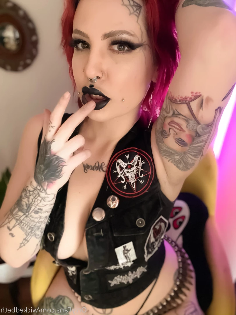 Backdoor Goth 🦇 [ bettyclark ] Onlyfans leaked photo 8818652 on Hotleaks.tv