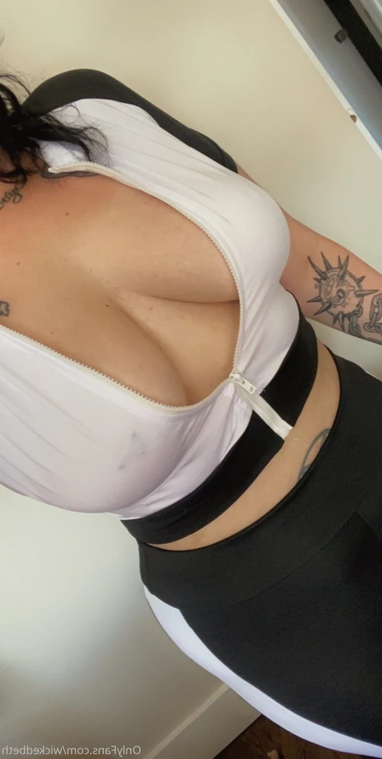 Backdoor Goth 🦇 [ bettyclark ] Onlyfans leaked photo 8826317 on Hotleaks.tv