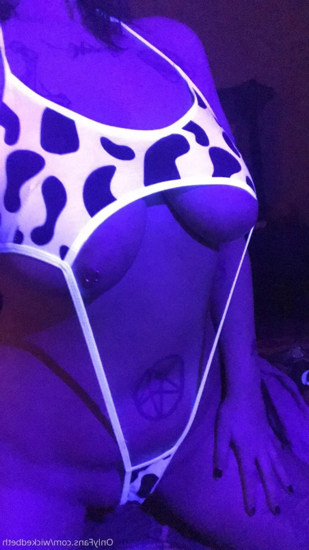 Backdoor Goth 🦇 [ bettyclark ] Onlyfans leaked photo 8831665 on Hotleaks.tv
