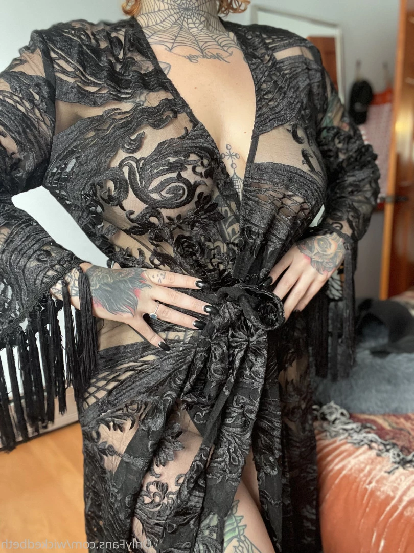 Backdoor Goth 🦇 [ bettyclark ] Onlyfans leaked photo 8832023 on Hotleaks.tv