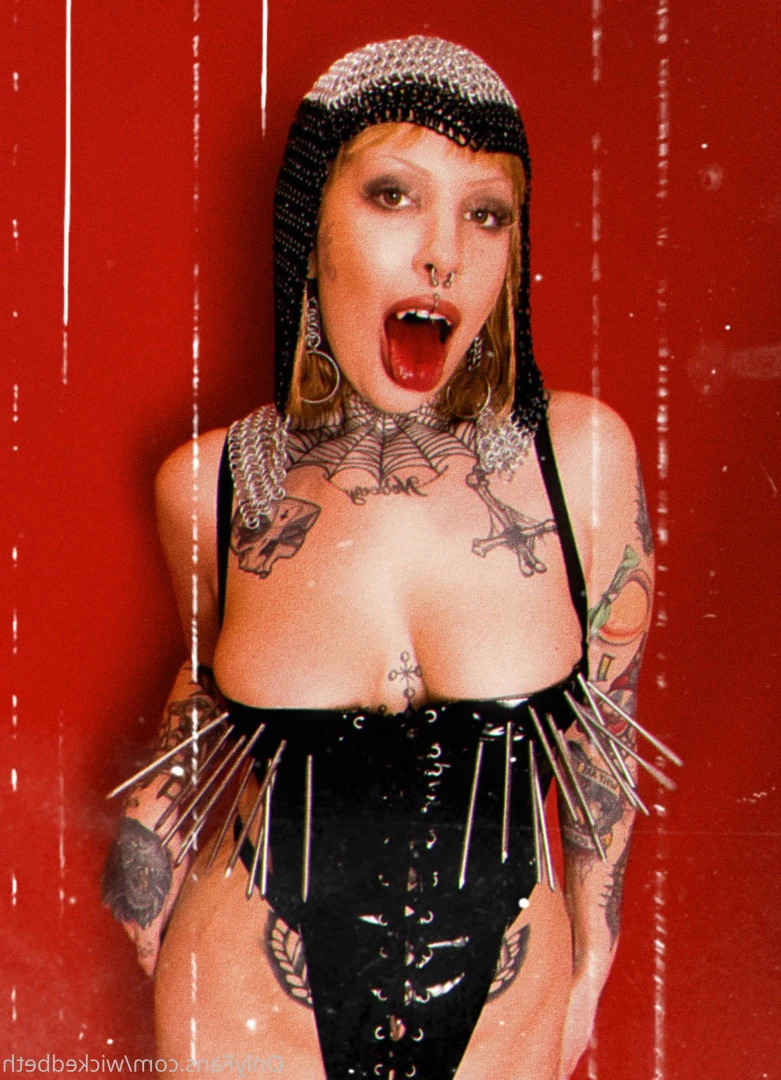 Backdoor Goth 🦇 [ bettyclark ] Onlyfans leaked photo 8834549 on Hotleaks.tv