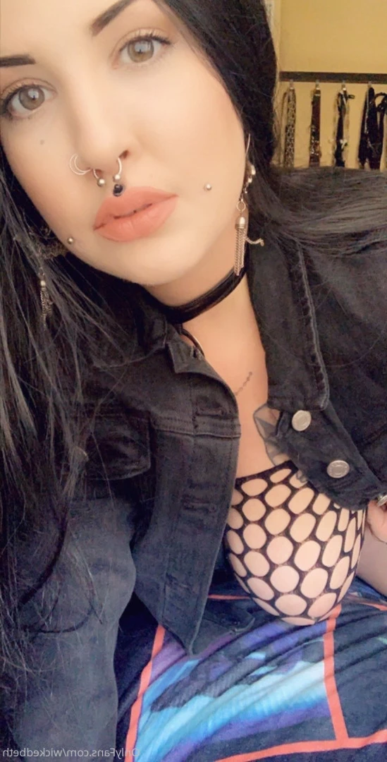 Backdoor Goth 🦇 [ bettyclark ] Onlyfans leaked photo 8834646 on Hotleaks.tv