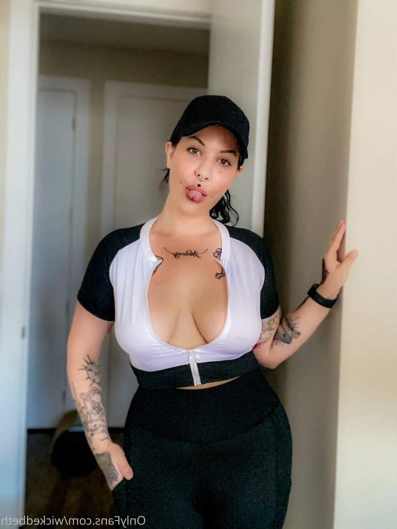 Backdoor Goth 🦇 [ bettyclark ] Onlyfans leaked photo 8835755 on Hotleaks.tv