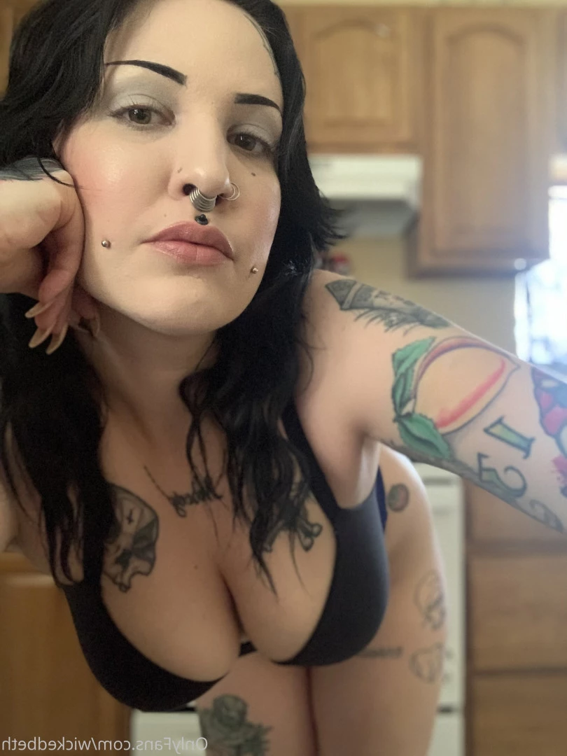Backdoor Goth 🦇 [ bettyclark ] Onlyfans leaked photo 8835933 on Hotleaks.tv