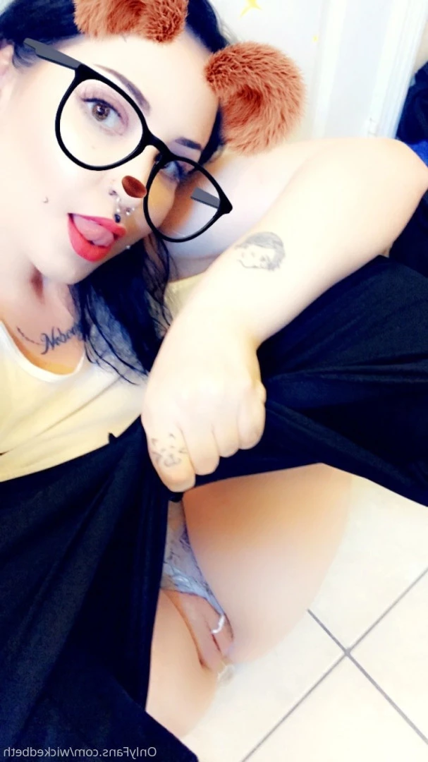 Backdoor Goth 🦇 [ bettyclark ] Onlyfans leaked photo 8836381 on Hotleaks.tv