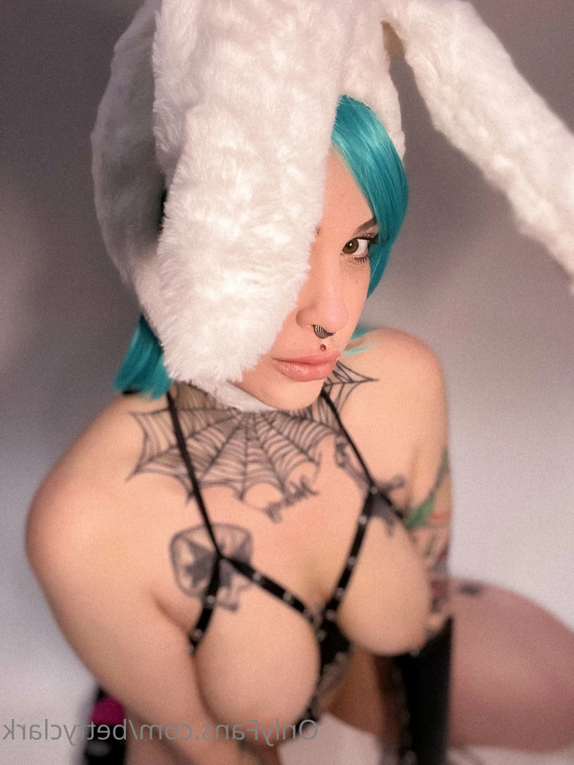 Backdoor Goth 🦇 [ bettyclark ] Onlyfans leaked photo 8838429 on Hotleaks.tv