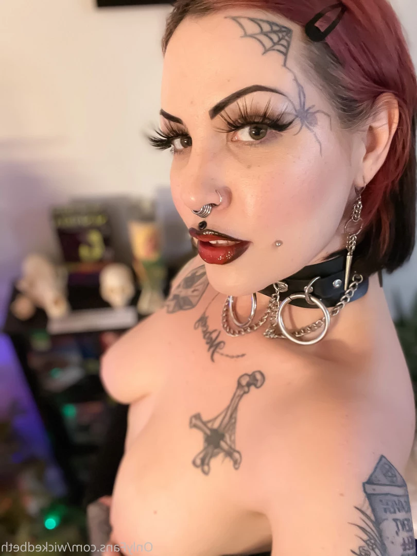 Backdoor Goth 🦇 [ bettyclark ] Onlyfans leaked photo 8840478 on Hotleaks.tv