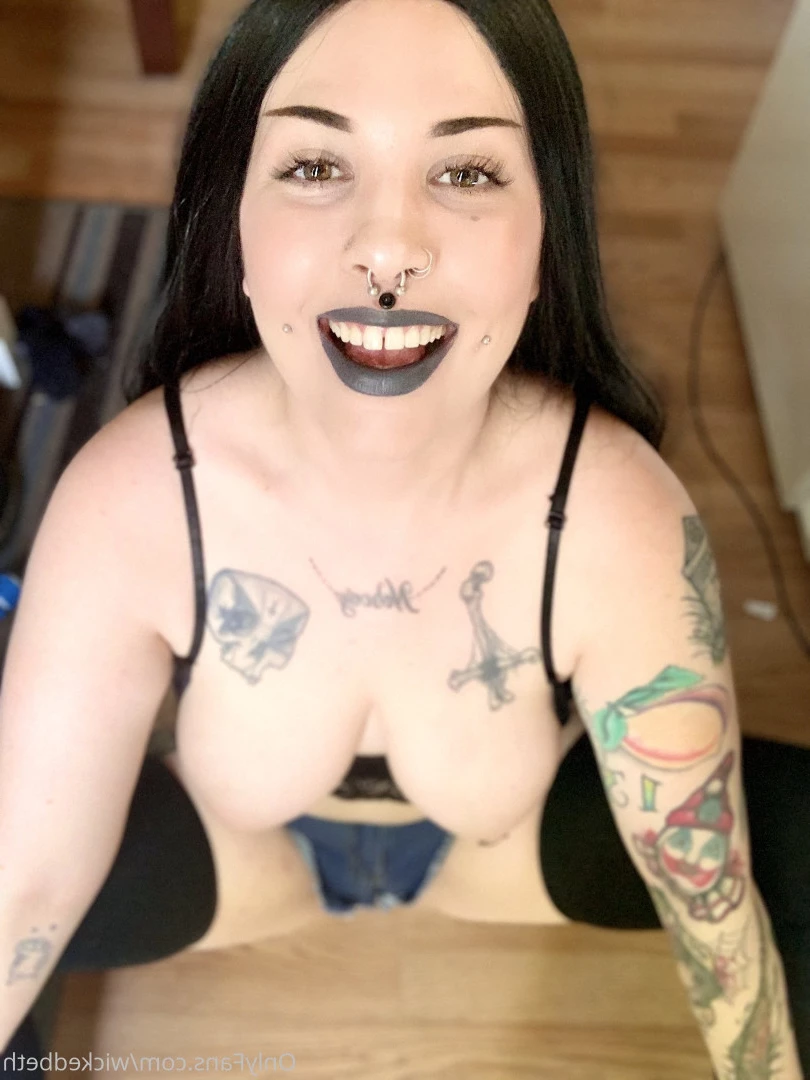 Backdoor Goth 🦇 [ bettyclark ] Onlyfans leaked photo 8841076 on Hotleaks.tv