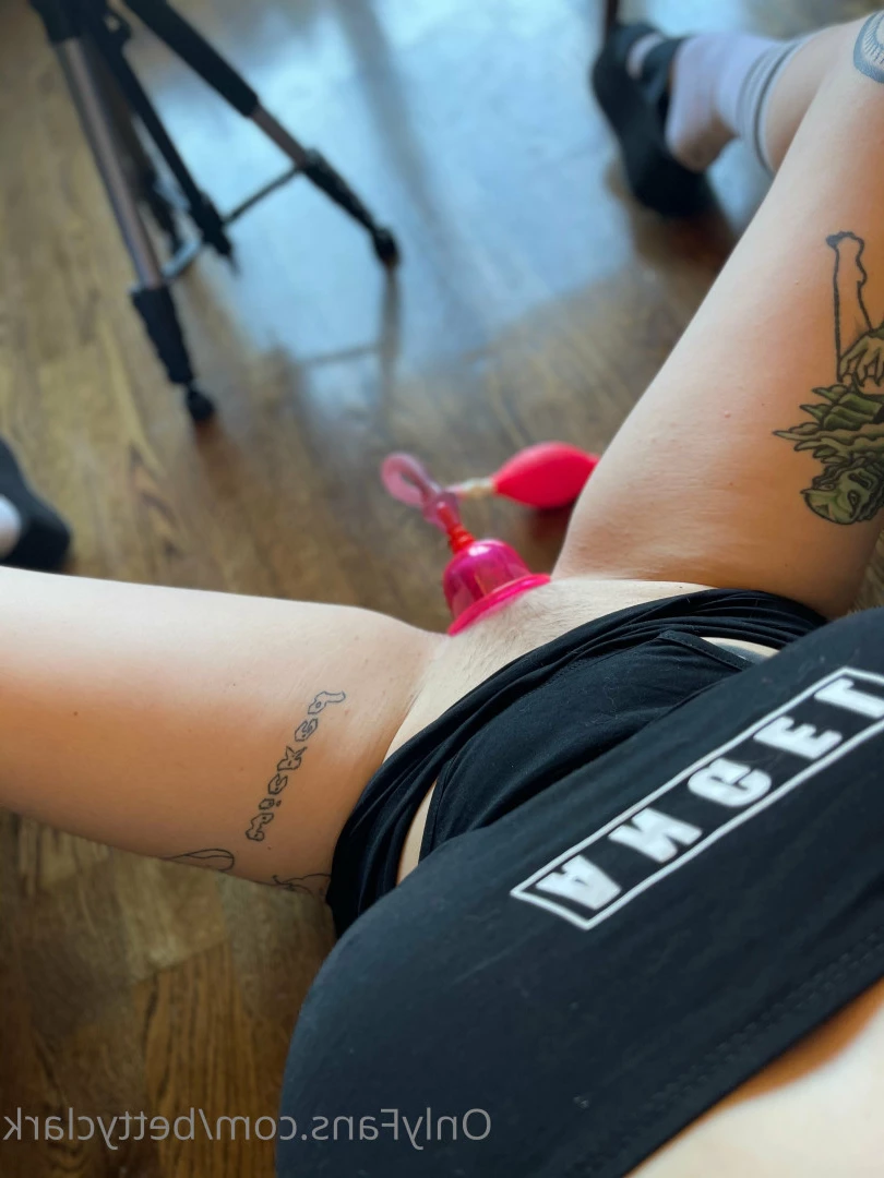 Backdoor Goth 🦇 [ bettyclark ] Onlyfans leaked photo 8842457 on Hotleaks.tv