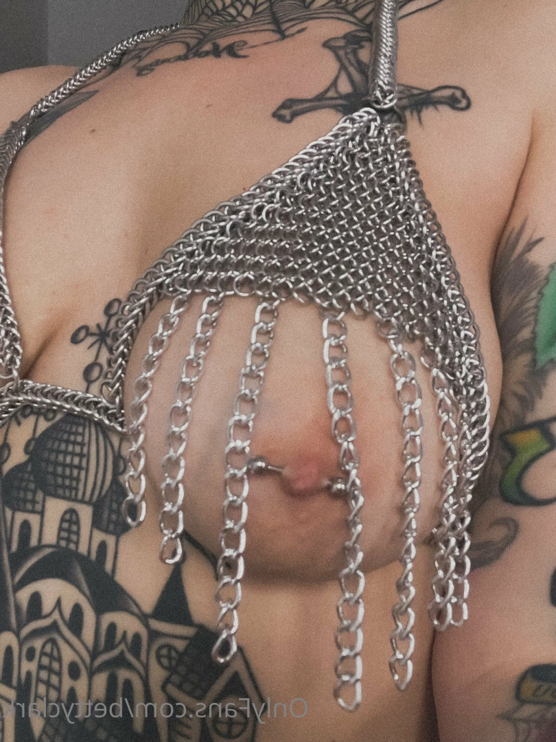 Backdoor Goth 🦇 [ bettyclark ] Onlyfans leaked photo 8843344 on Hotleaks.tv