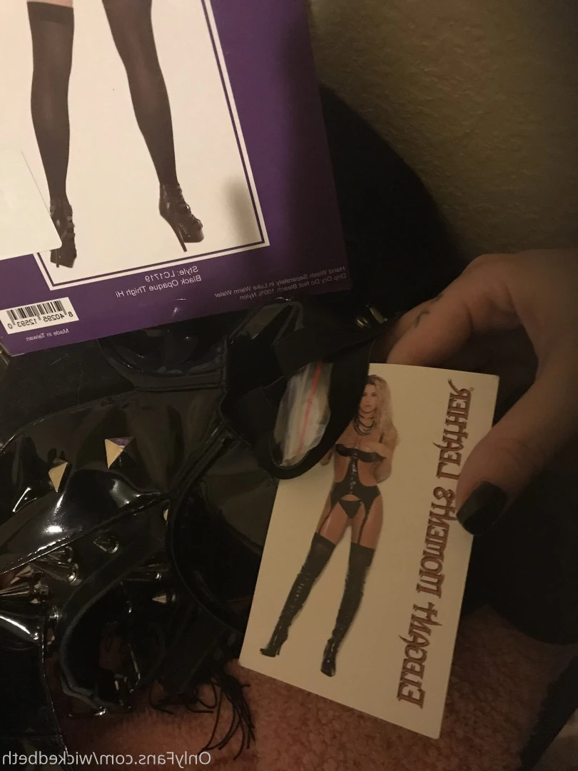 Backdoor Goth 🦇 [ bettyclark ] Onlyfans leaked photo 8846885 on Hotleaks.tv