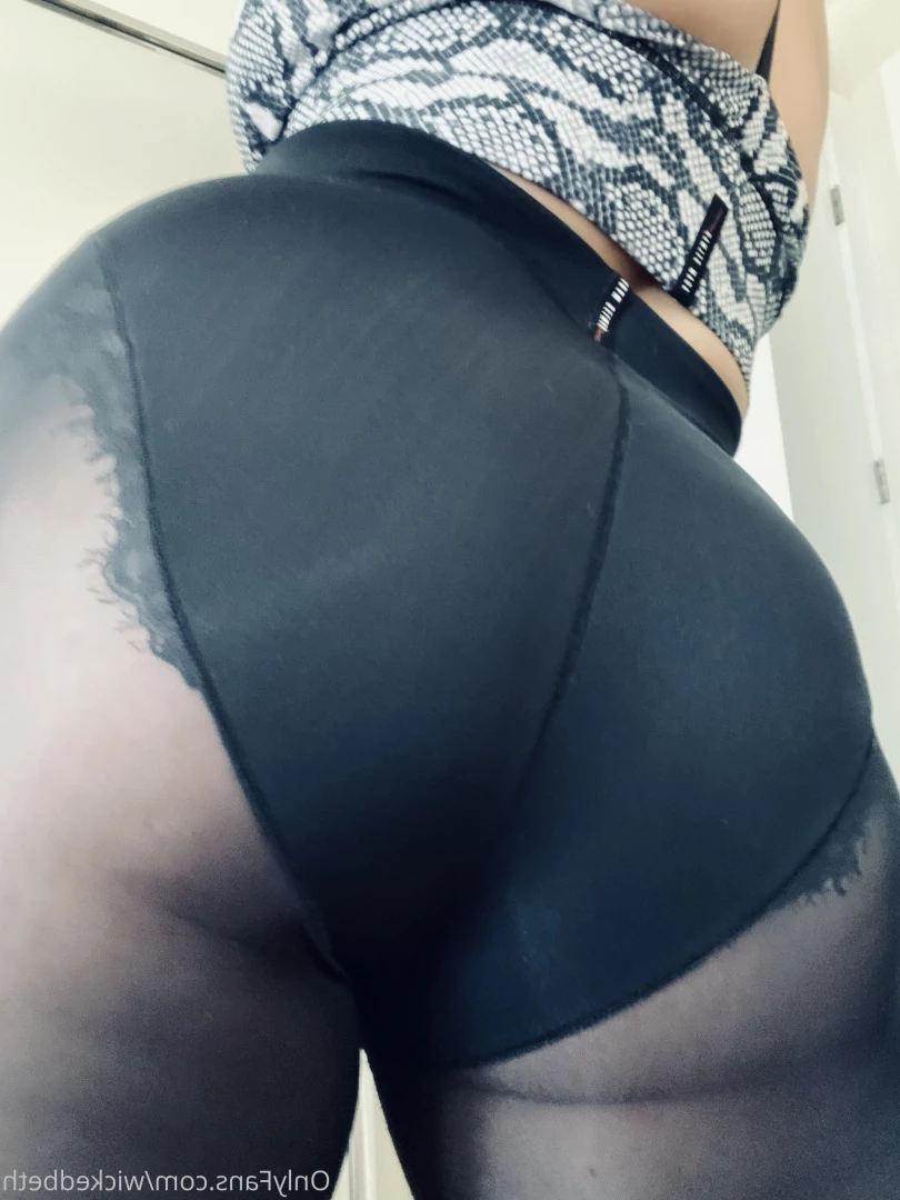 Backdoor Goth 🦇 [ bettyclark ] Onlyfans leaked photo 8847348 on Hotleaks.tv