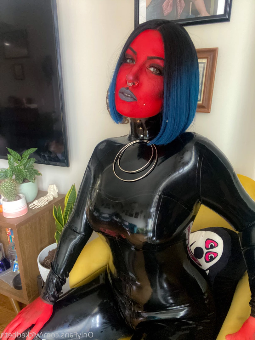 Backdoor Goth 🦇 [ bettyclark ] Onlyfans leaked photo 8849942 on Hotleaks.tv