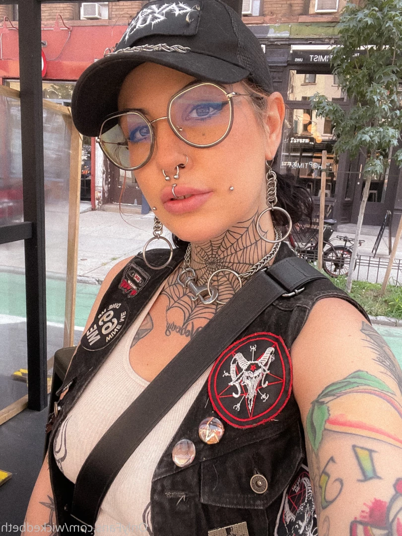 Backdoor Goth 🦇 [ bettyclark ] Onlyfans leaked photo 8851253 on Hotleaks.tv