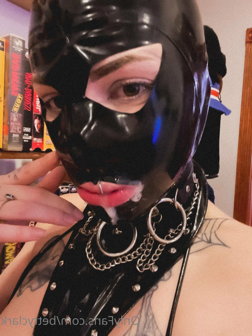 Backdoor Goth 🦇 [ bettyclark ] Onlyfans leaked photo 8854258 on Hotleaks.tv