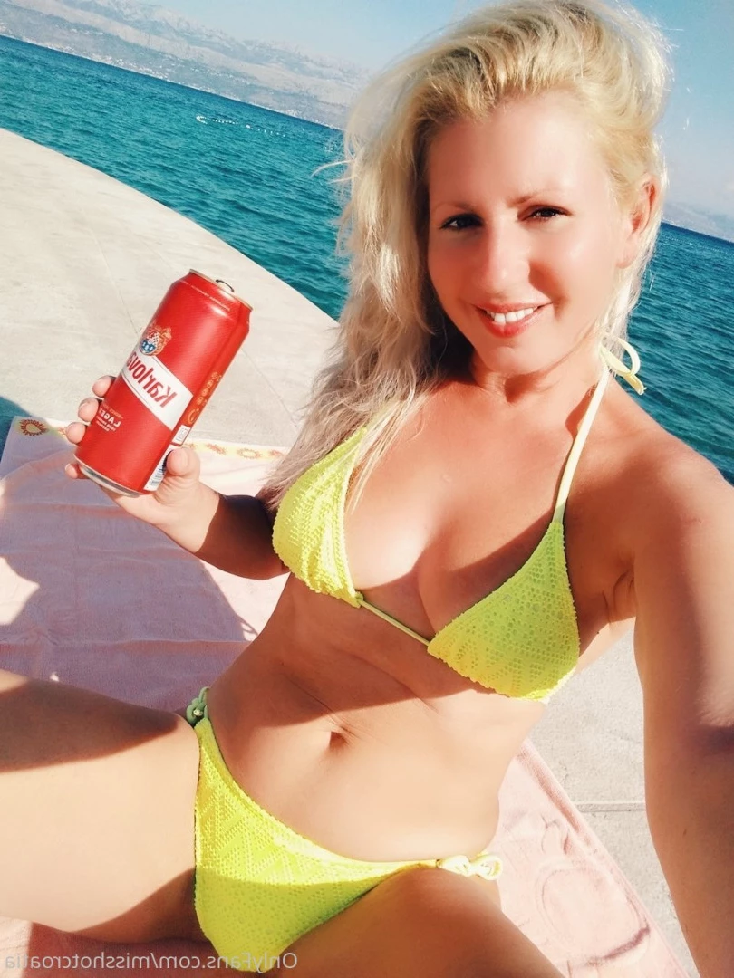 Miss Betty Jam [ bettyjam ] Onlyfans leaked photo 8701434 on Hotleaks.tv