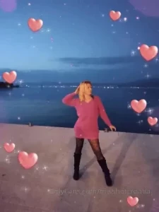 10479916