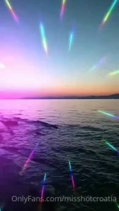 10479918