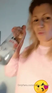 10479934
