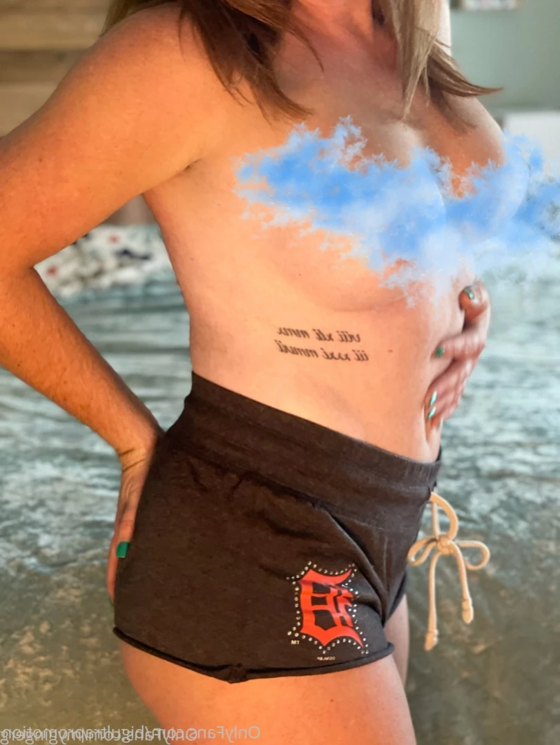 𝖡𝖨𝖦•𝖴𝖫𝖳𝖱𝖠• feat.@rockerchickthick [ bigultrapromotion ] Onlyfans leaked photo 13117203 on Hotleaks.tv