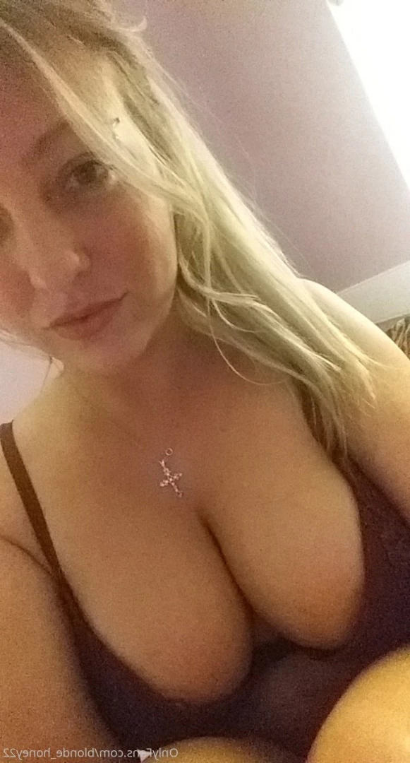 Amberly Trishelle [ blonde_honey22 ] Onlyfans leaked photo 8692055 on Hotleaks.tv