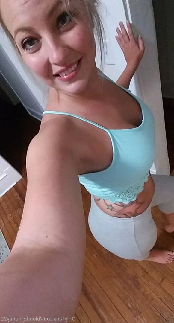 Amberly Trishelle [ blonde_honey22 ] Onlyfans leaked photo 8692547 on Hotleaks.tv