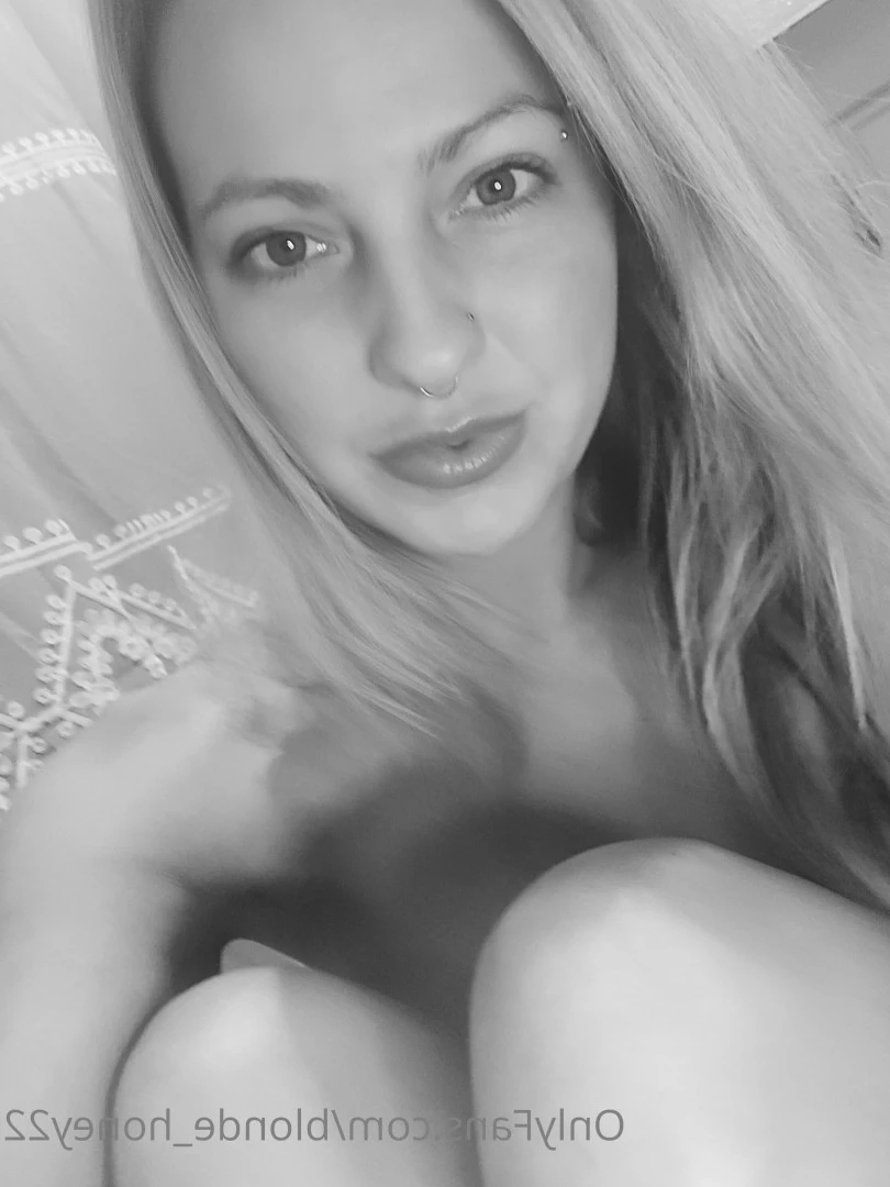 Amberly Trishelle [ blonde_honey22 ] Onlyfans leaked photo 8692592 on Hotleaks.tv