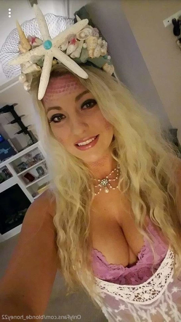 Amberly Trishelle [ blonde_honey22 ] Onlyfans leaked photo 8692725 on Hotleaks.tv