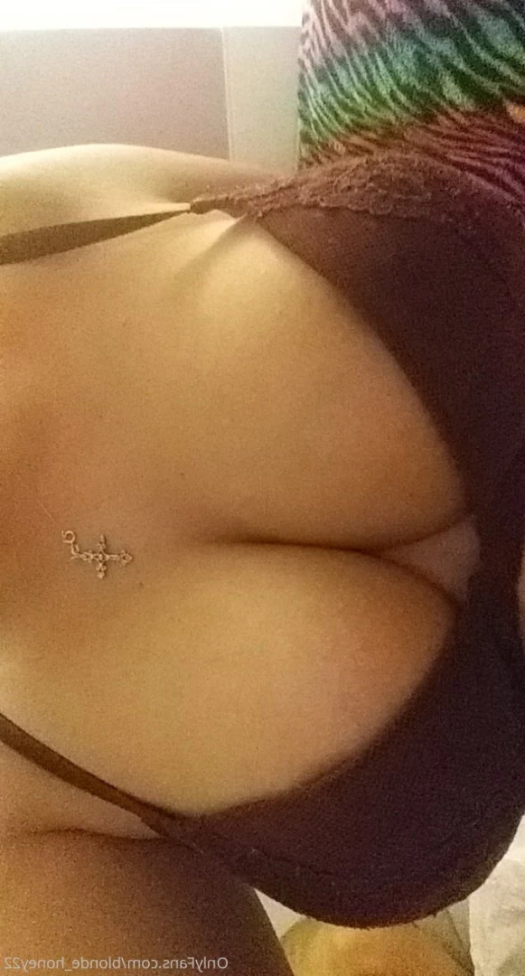 Amberly Trishelle [ blonde_honey22 ] Onlyfans leaked photo 8693646 on Hotleaks.tv