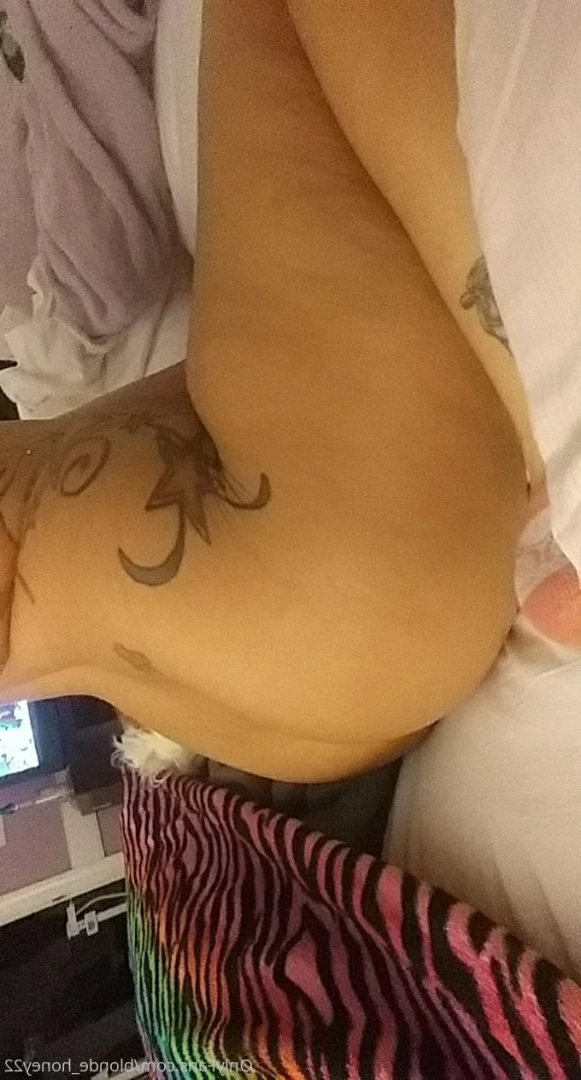 Amberly Trishelle [ blonde_honey22 ] Onlyfans leaked photo 8695998 on Hotleaks.tv