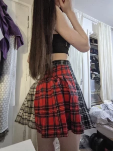 8929835