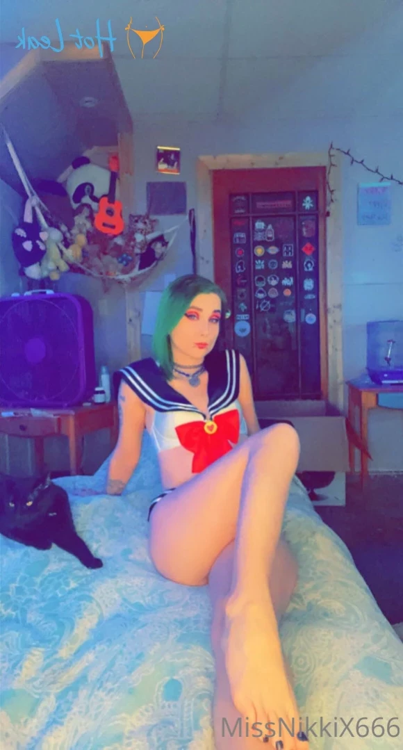 MissNikkiX666 [ bongbitch420 ] Onlyfans leaked photo 15568332 on Hotleaks.tv