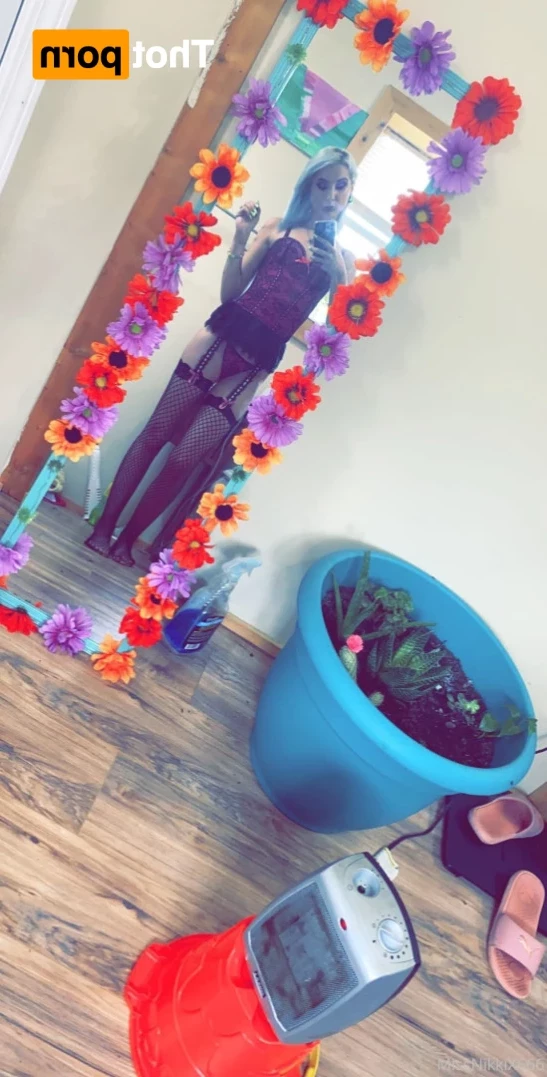 MissNikkiX666 [ bongbitch420 ] Onlyfans leaked photo 15568411 on Hotleaks.tv
