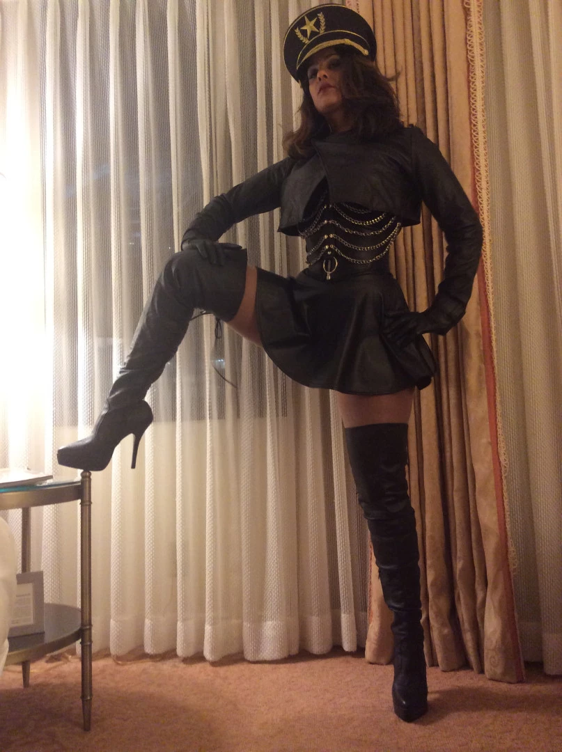 Bossy Ass Delilah [ bossyassdelilah ] Onlyfans leaked photo 8687501 on Hotleaks.tv