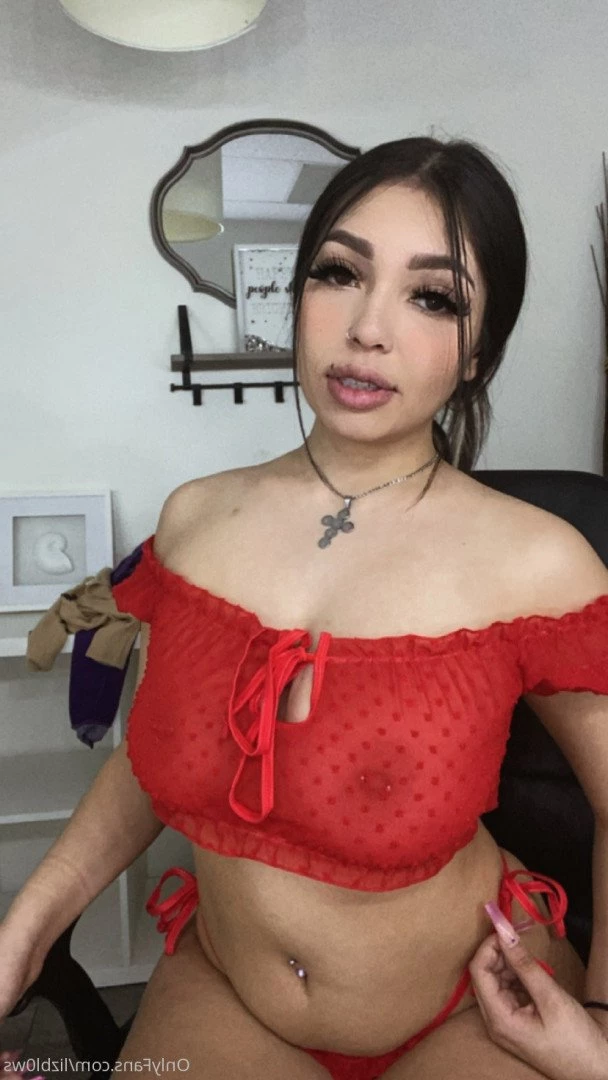 liz [ lizbl0ws ] Onlyfans leaked photo 734497 on Hotleaks.tv