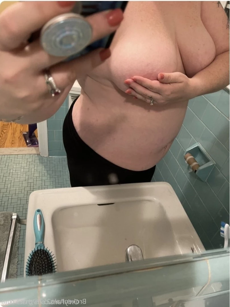 promote-a-hoe Onlyfans leaked photo 9019734 on Hotleaks.tv