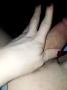 10472811
