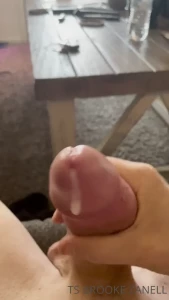 10472837