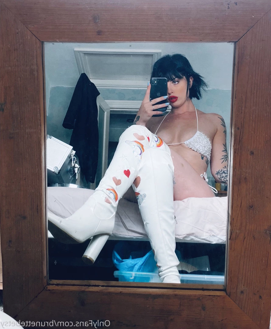 Miss Betsy [ brunettebetsy ] Onlyfans leaked photo 9135247 on Hotleaks.tv