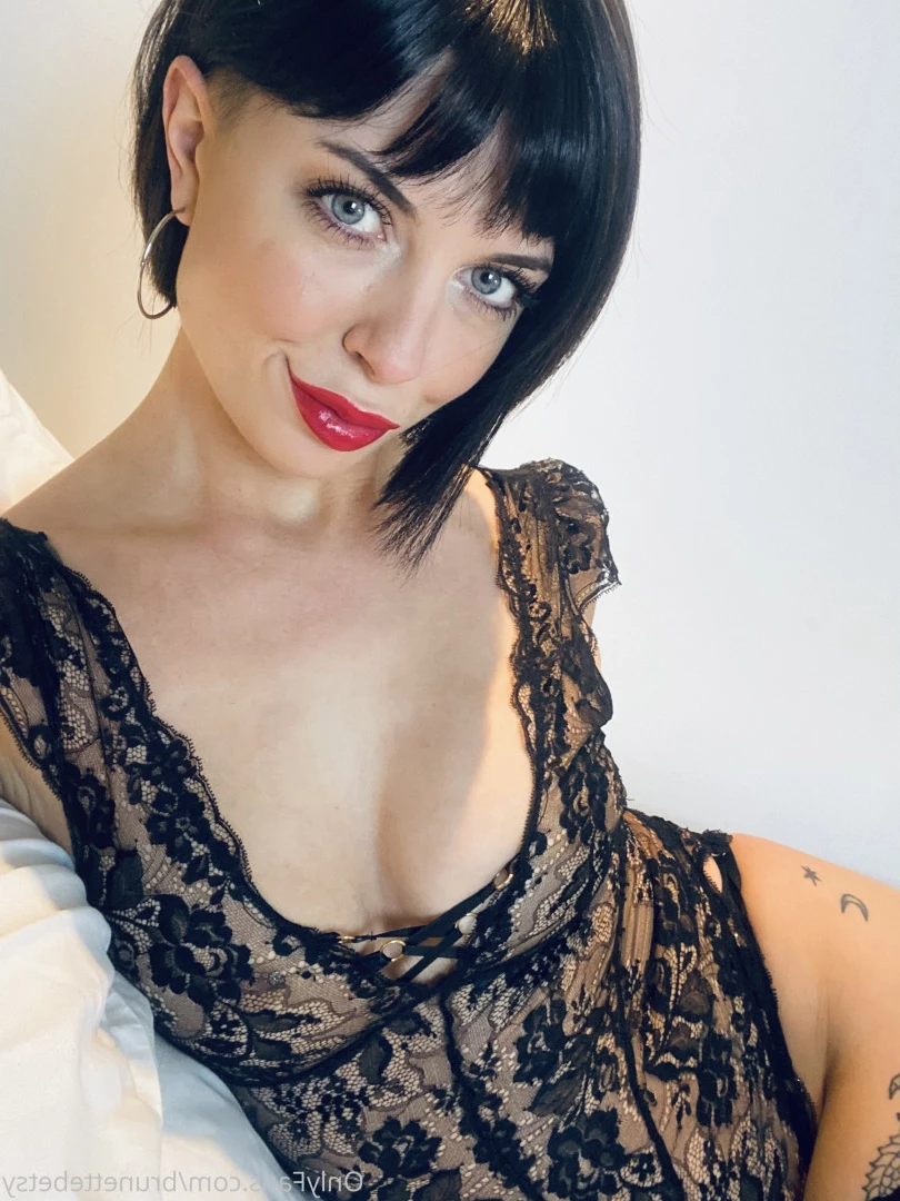 Miss Betsy [ brunettebetsy ] Onlyfans leaked photo 9135286 on Hotleaks.tv