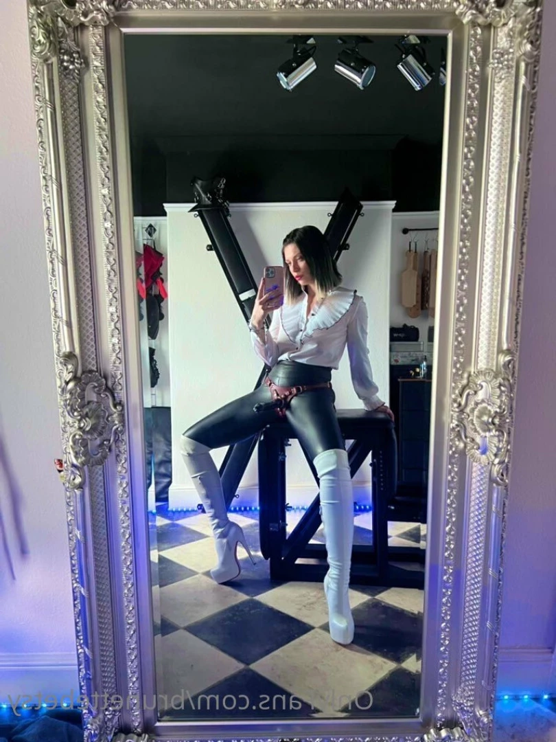Miss Betsy [ brunettebetsy ] Onlyfans leaked photo 9136749 on Hotleaks.tv