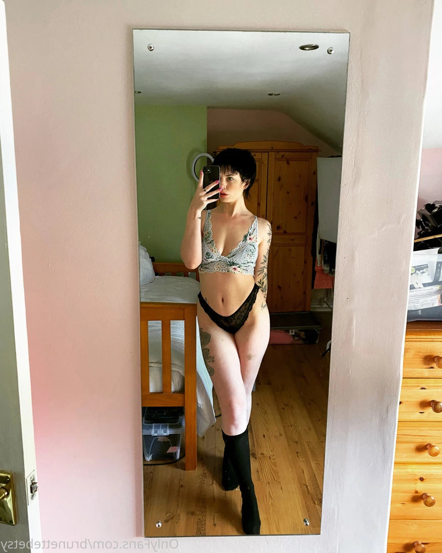 Miss Betsy [ brunettebetsy ] Onlyfans leaked photo 9136850 on Hotleaks.tv