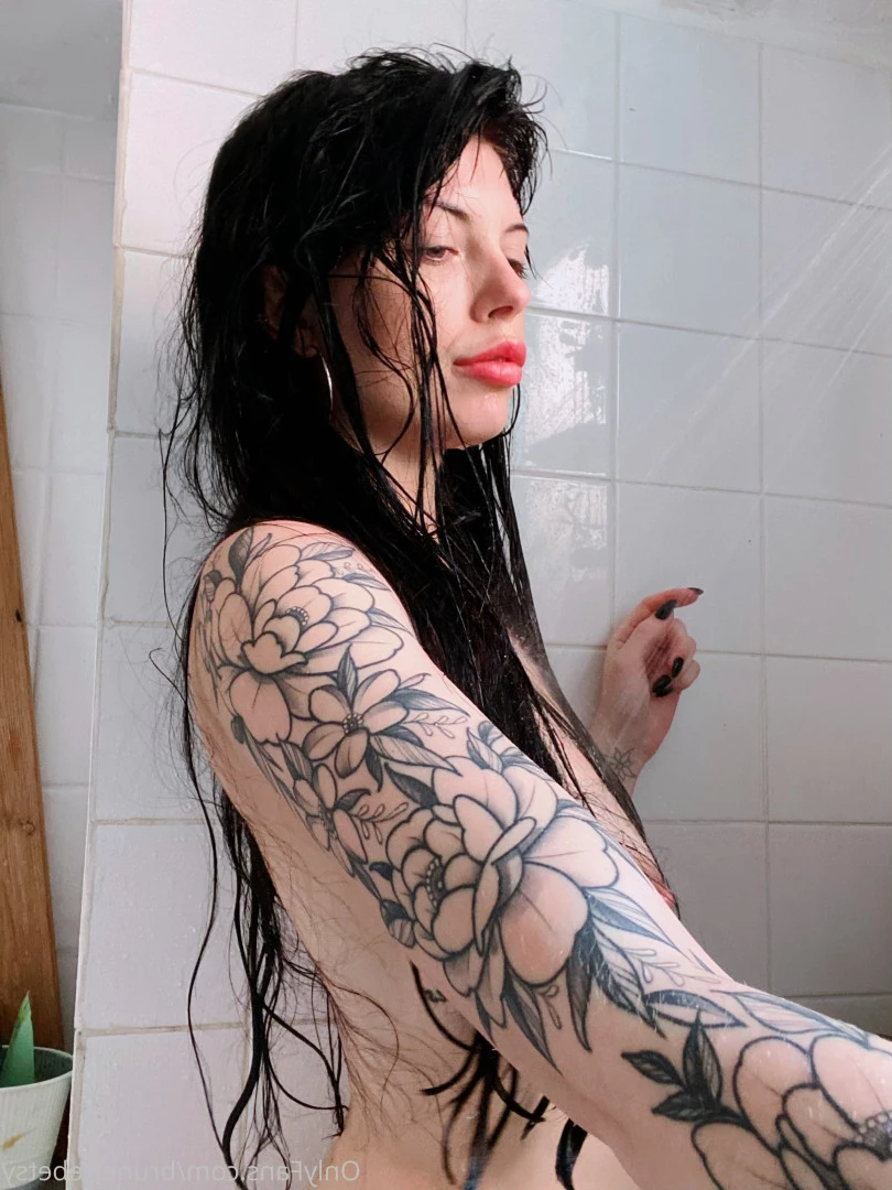 Miss Betsy [ brunettebetsy ] Onlyfans leaked photo 9137165 on Hotleaks.tv
