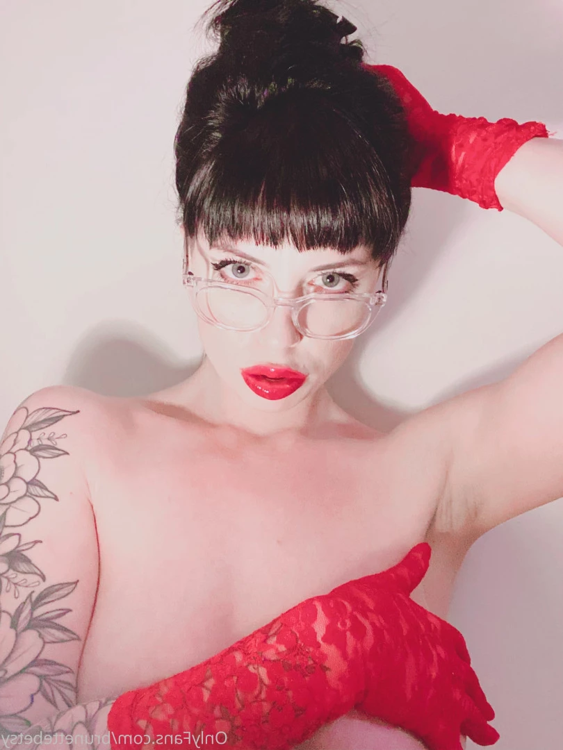 Miss Betsy [ brunettebetsy ] Onlyfans leaked photo 9137204 on Hotleaks.tv