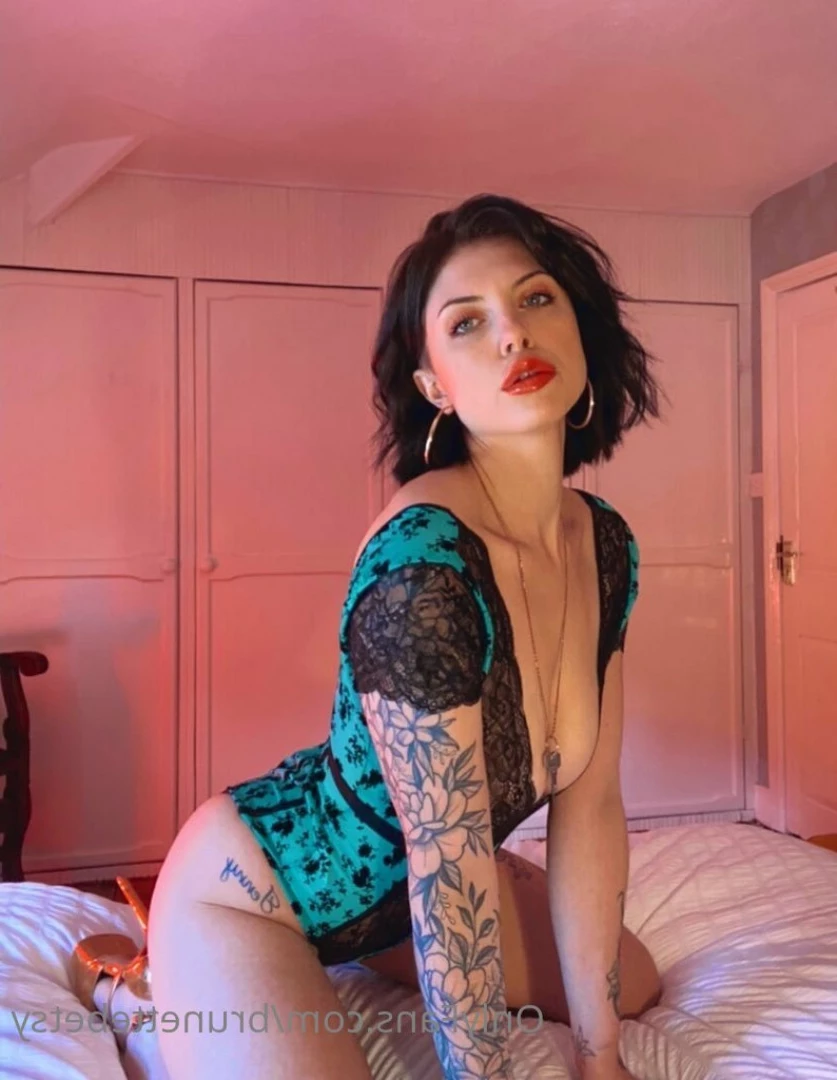 Miss Betsy [ brunettebetsy ] Onlyfans leaked photo 9137365 on Hotleaks.tv