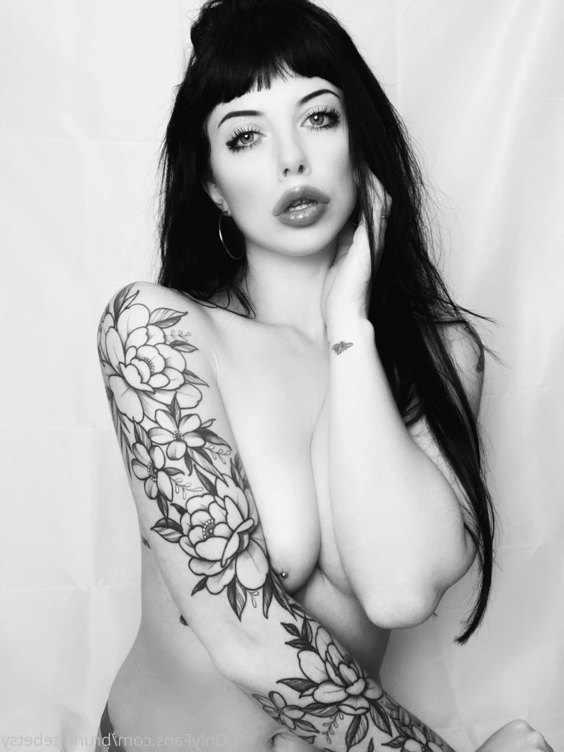 Miss Betsy [ brunettebetsy ] Onlyfans leaked photo 9137378 on Hotleaks.tv